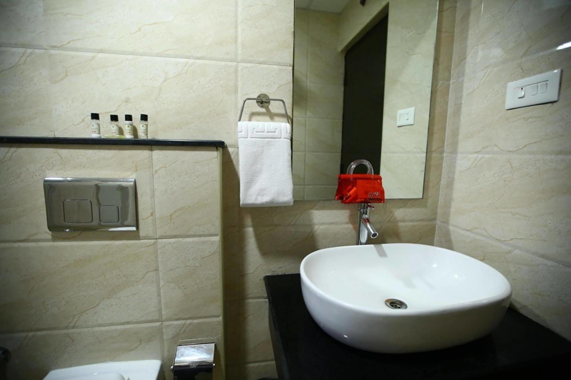 Fabhotel Alreef Residency Ченнаї Екстер'єр фото